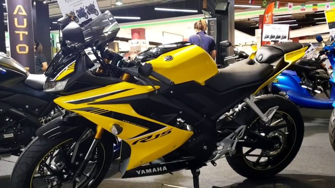 Yamaha Yzf R15 V3 0 Spied In New Bright Yellow Colour