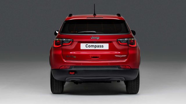 Jeep-Compass-Hybrid-revealed-at-Geneva-2