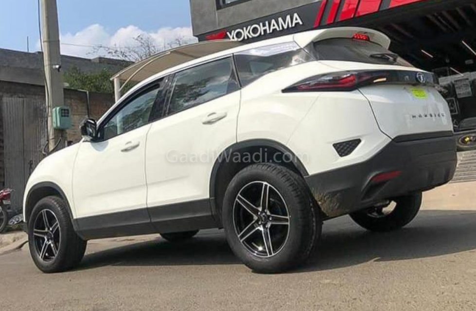 tata harrier with R18 tyres-4