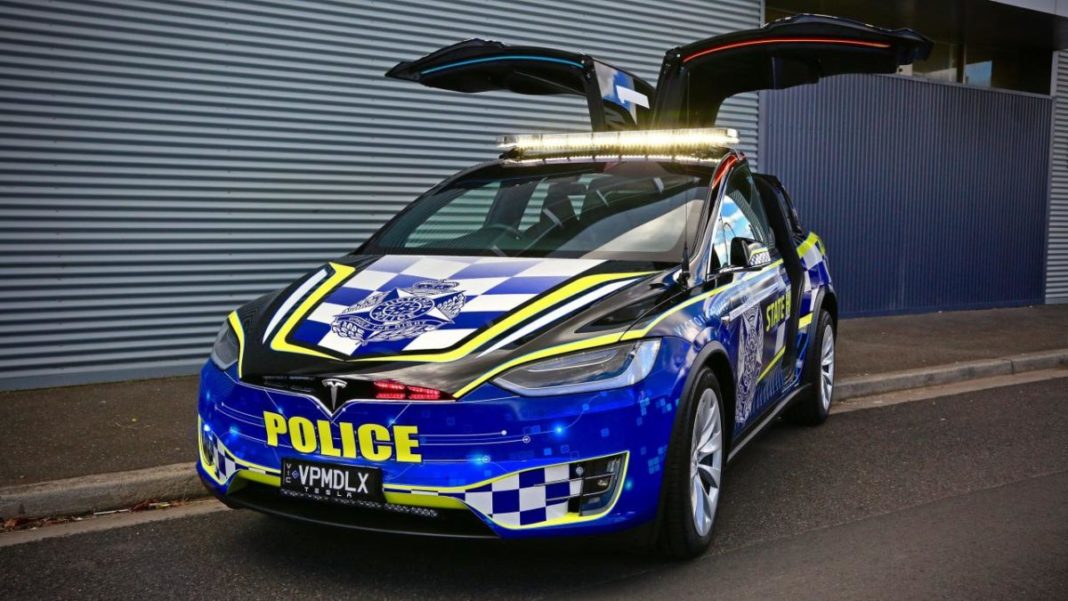 tesla model x australia police