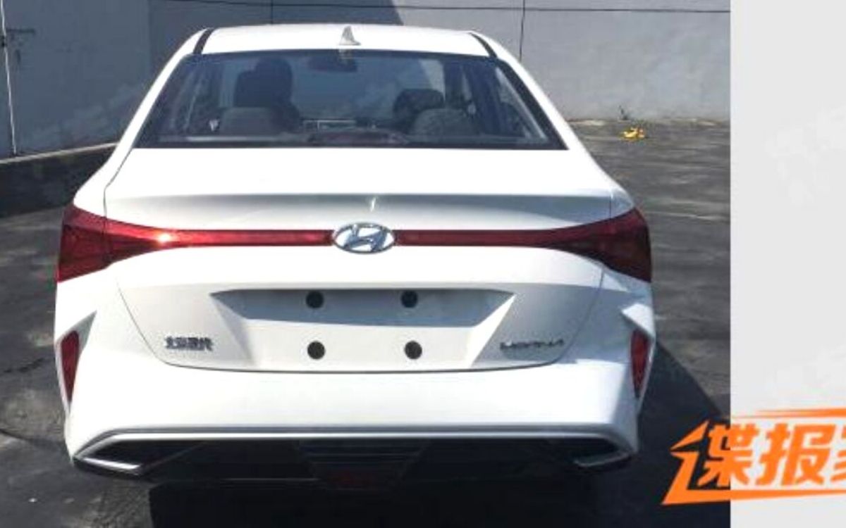 2020 Hyundai Verna Facelift Spied Undisguised For The First Time