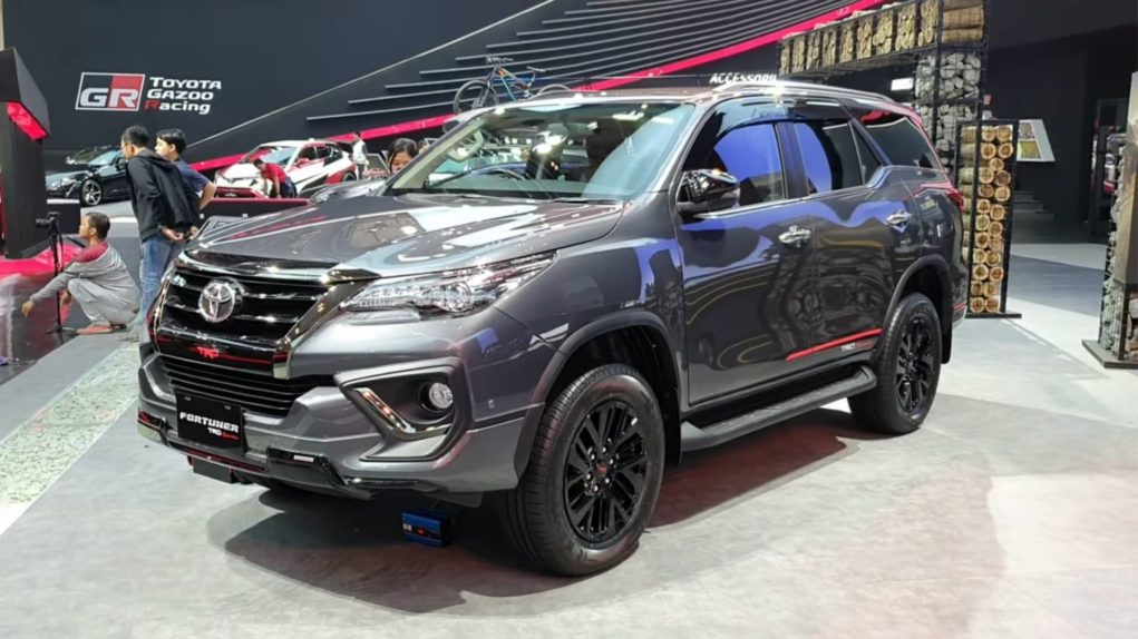 India Bound 2019 Toyota Fortuner Trd Sportivo Showcased At