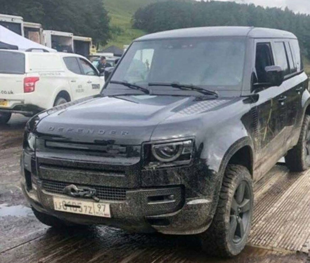 2020 Land Rover Defender Spied Undisguised