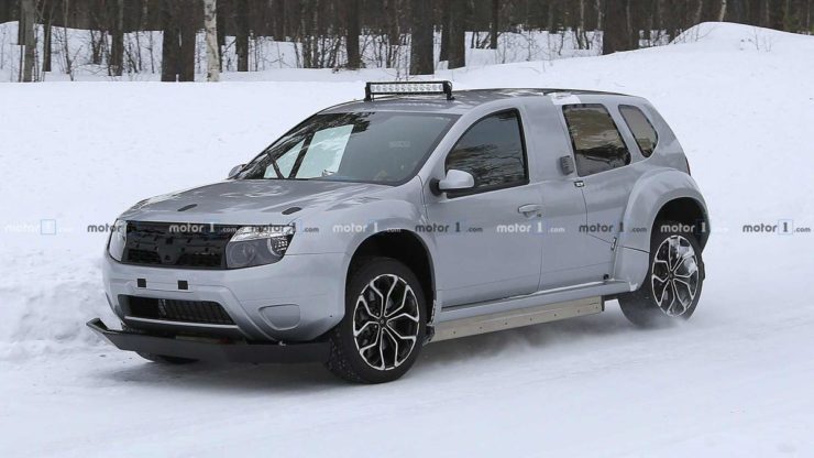 Renault Duster Electric Spied Testing For The First Time - Details
