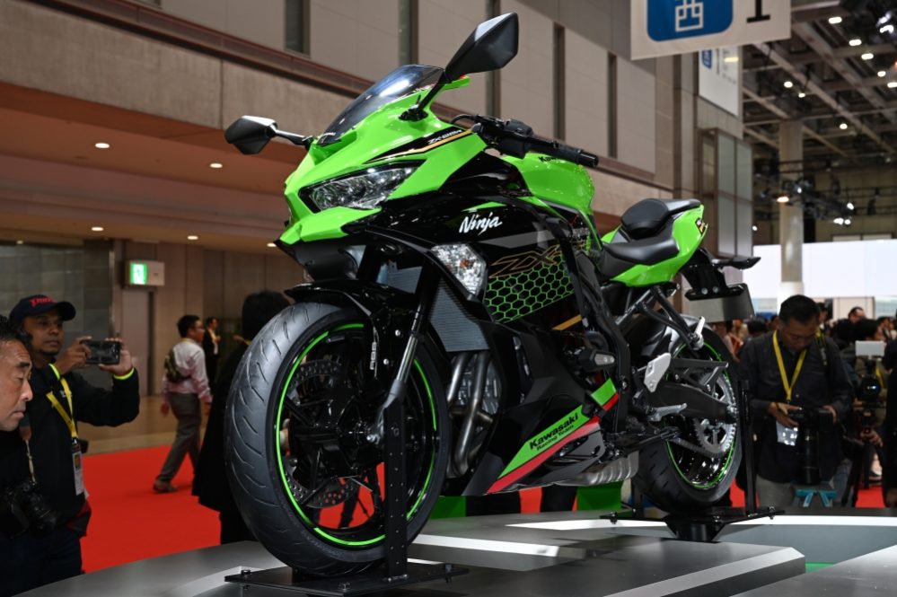 Bore Slagter kollidere 4 Cylinder Kawasaki Ninja 250 Unveiled - 5 Things To Know
