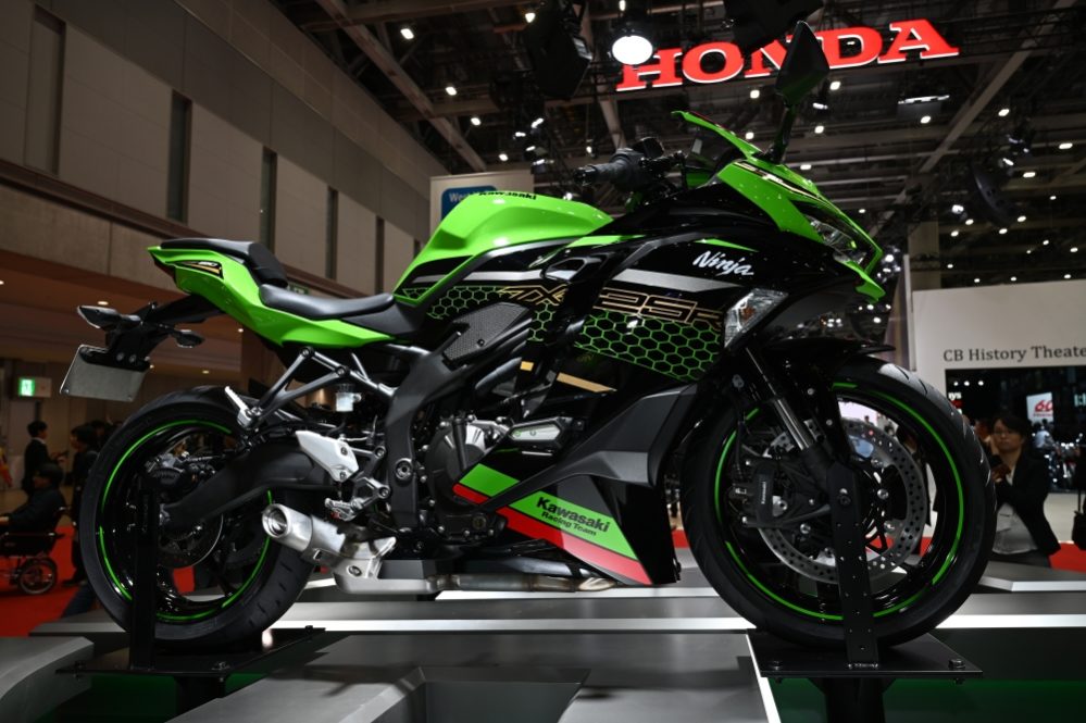 4 Kawasaki Ninja 250 Unveiled - 5 To Know