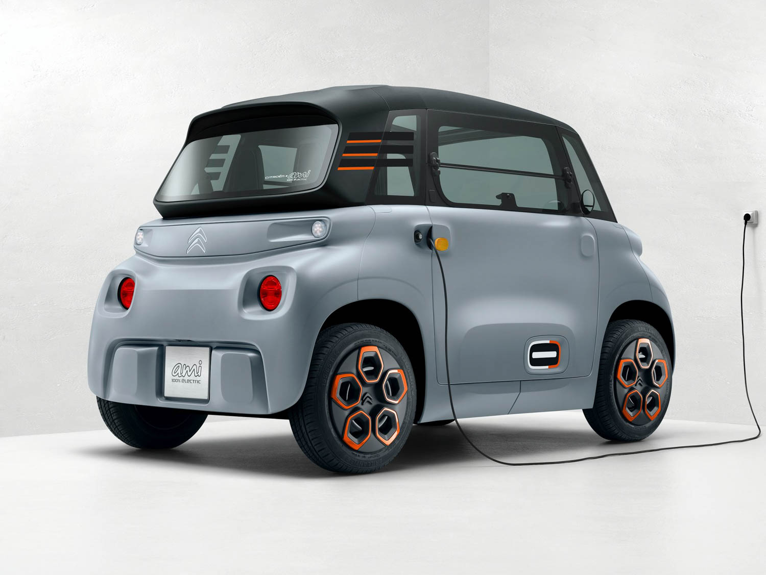 Citroen AMI Is A Tiny Electric TwoSeater That Will Impress You!