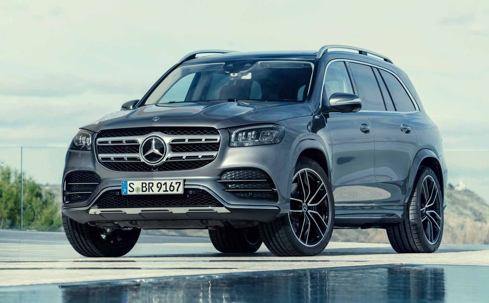 7 Cool Features Of The Upcoming Mercedes Benz Gls Suv