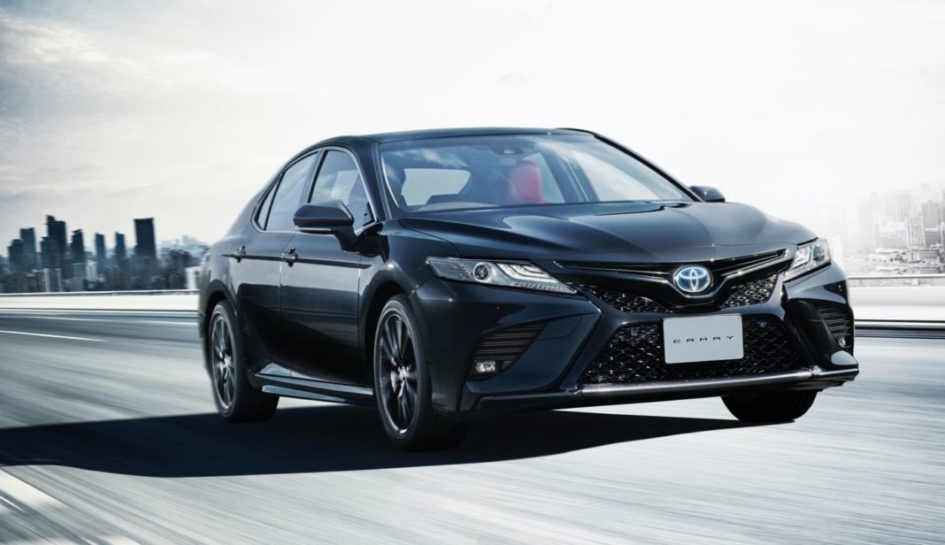 2020 Toyota Camry Black Edition front angle