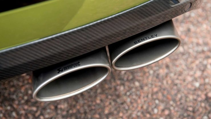 2021 Bentley Bentayga accessories exhaust