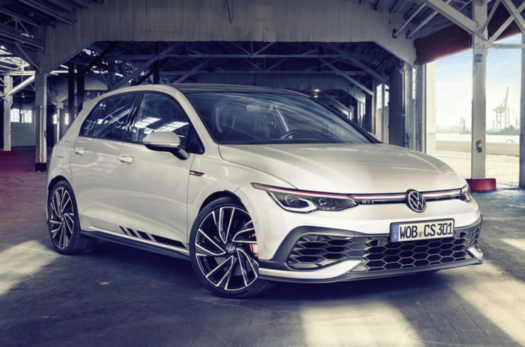 2021 Volkswagen Golf GTI Clubsport front angle