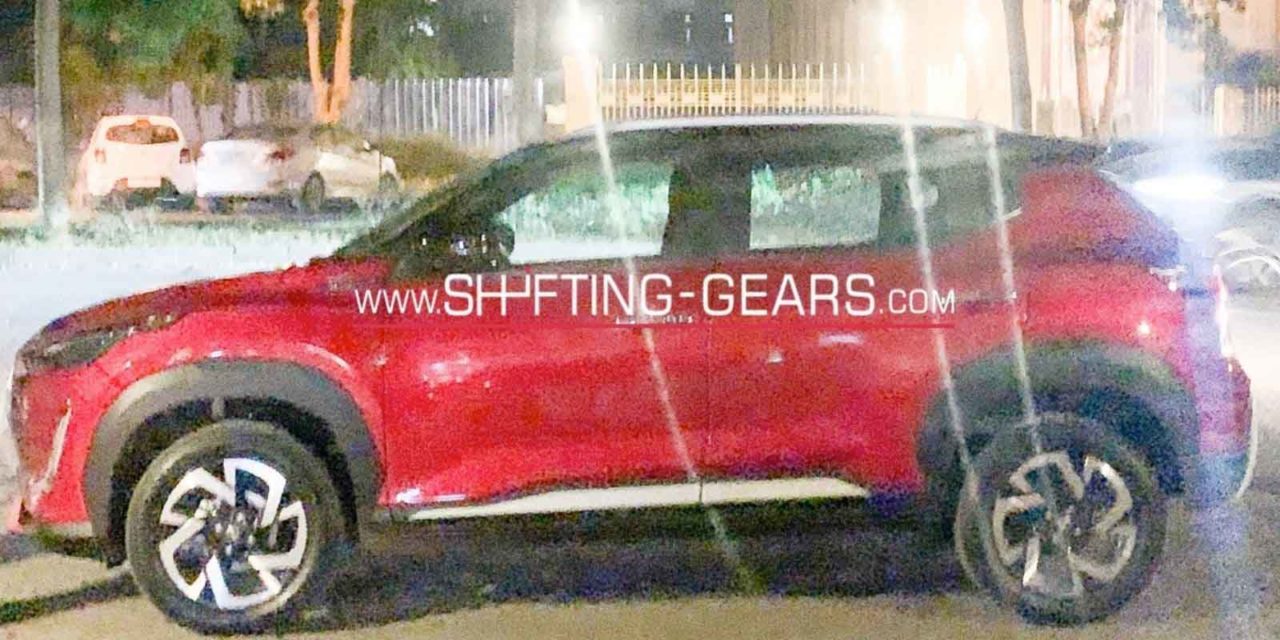 Nissan Magnite compact suv spied 2