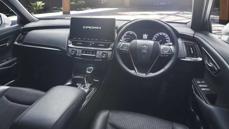 2021 Toyota Crown dashboard
