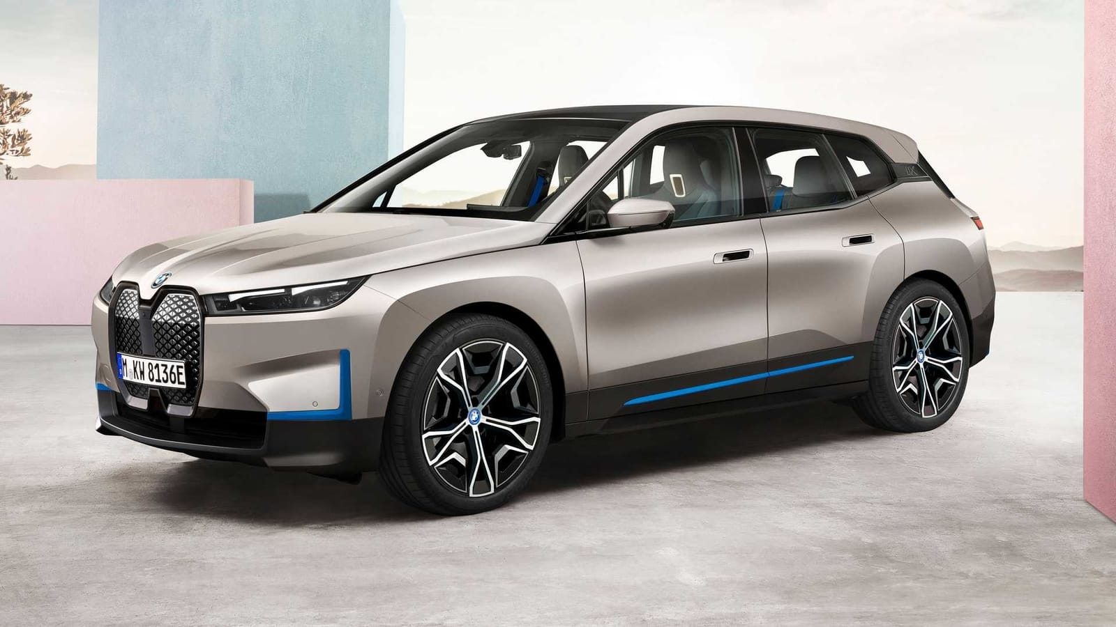 BMW Working On Electrifying 20% Of Its Lineup By 2023 - Report