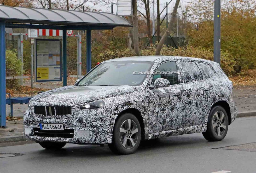 BMW iX1 Spied Front