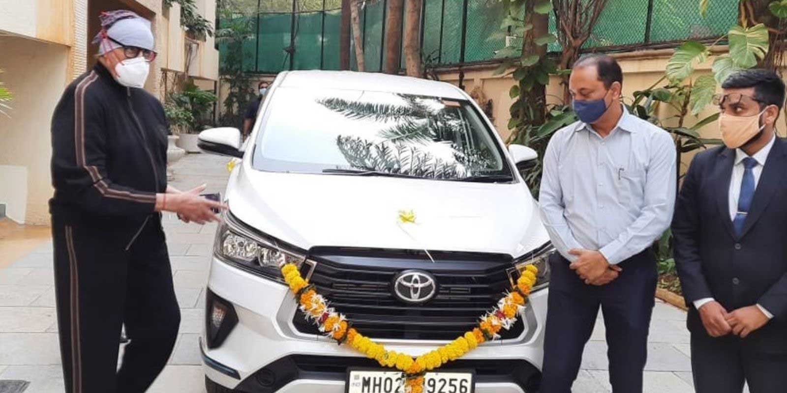 Amitabh Bachchan Toyota Innova Crysta 1