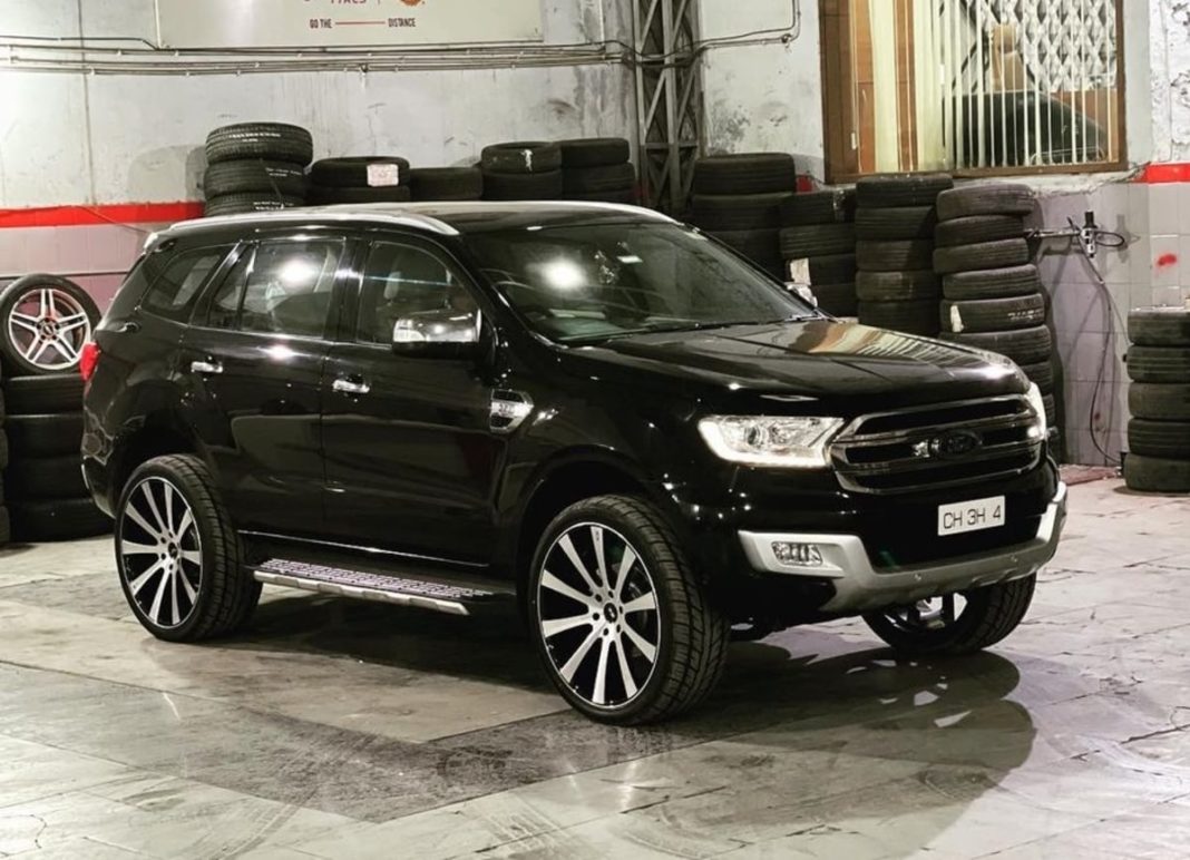 Ford Endeavour Customised With Gigantic 24-Inch Wheels