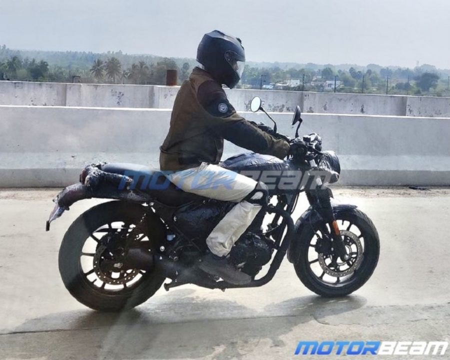 Royal Enfield Hunter 350 spied side view