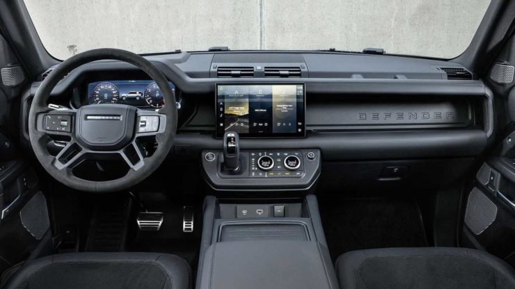 2022 Land Rover Defender V8 5