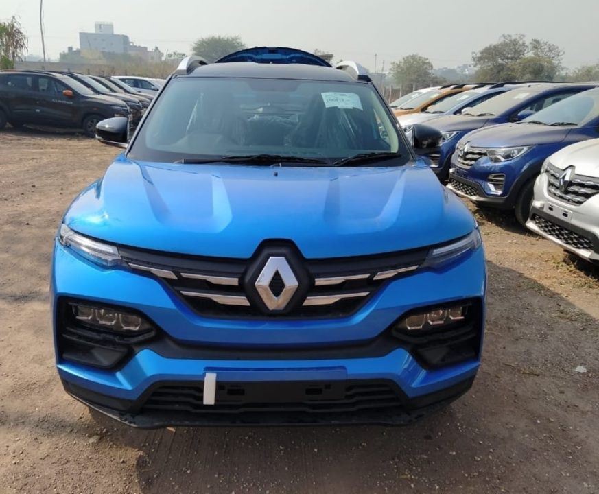 Renault Kiger blue 1