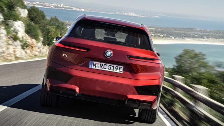 2022 BMW iX rear profile