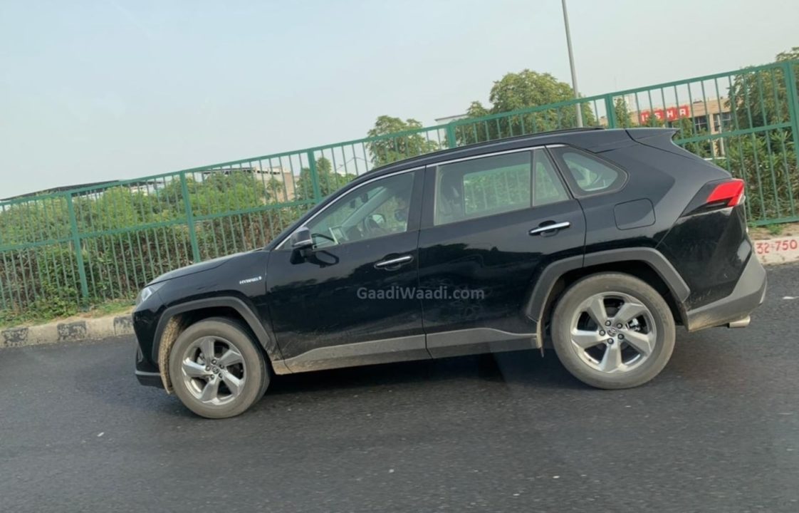 Toyota RAV4 spied in Gurugram