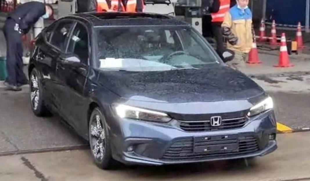 next generation Honda Civic spied without camouflage