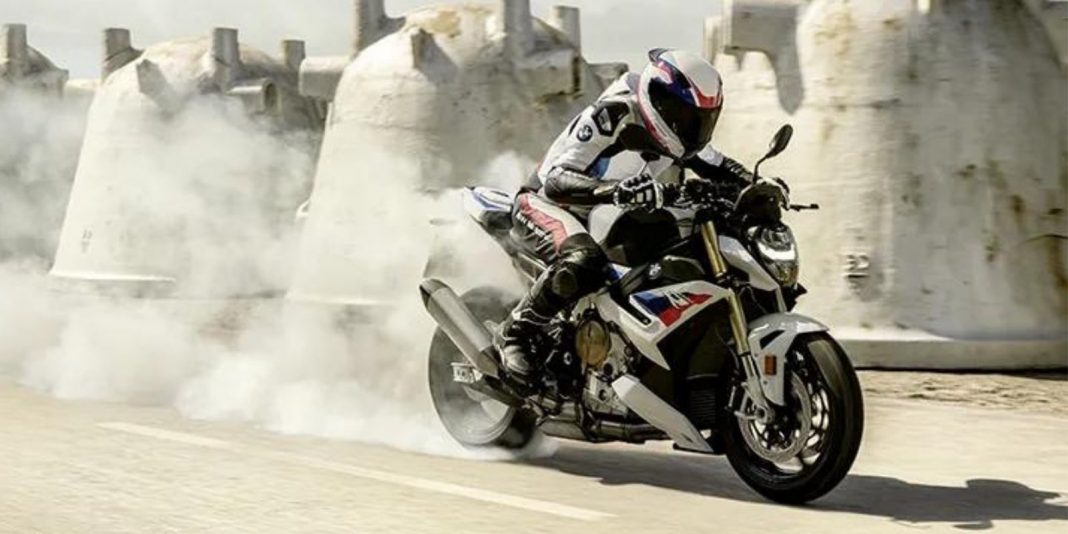 2021 BMW S1000R Launched India 6