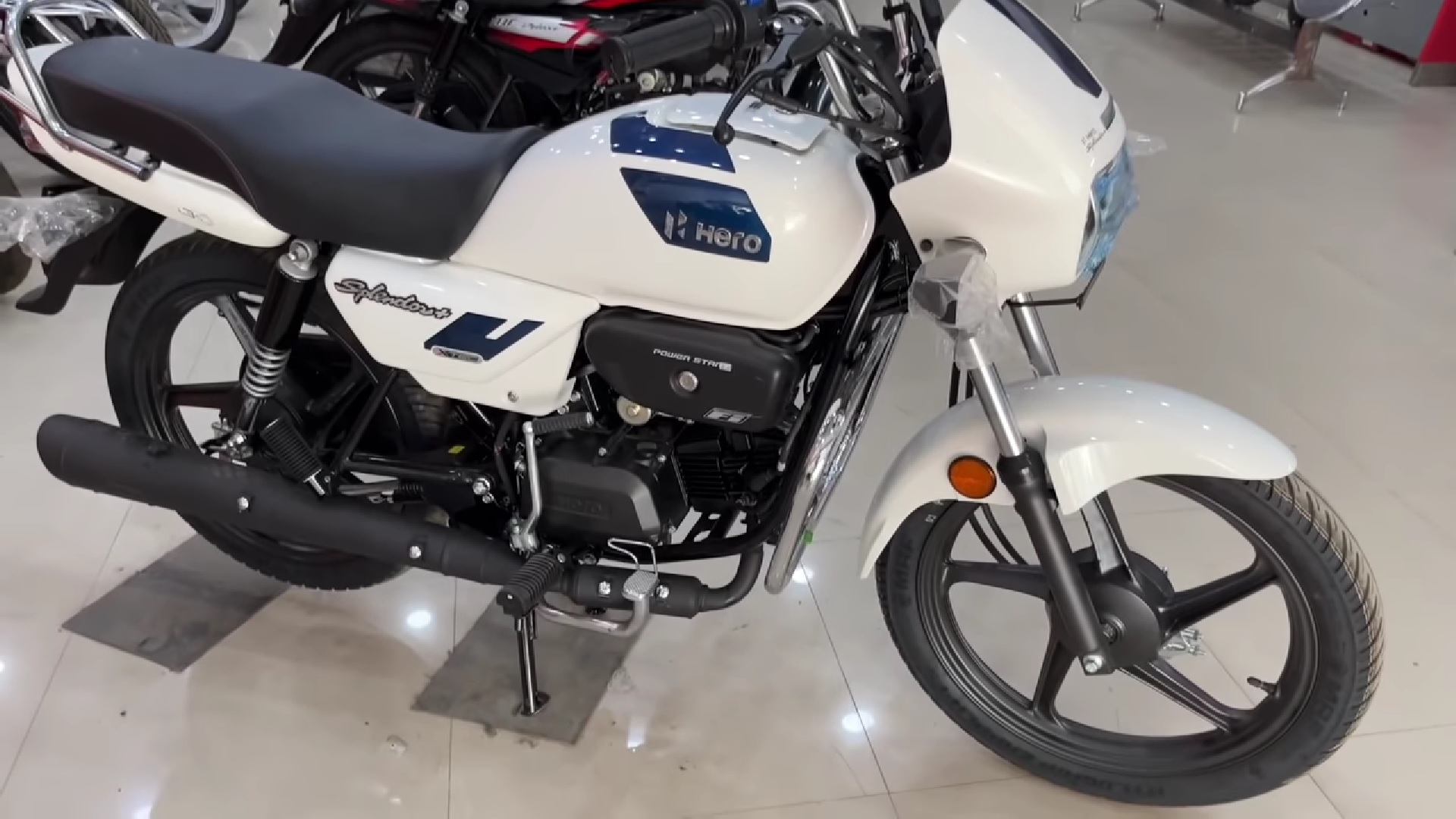 2022 Hero Splendor Plus XTEC Top 5 Things To Know About It