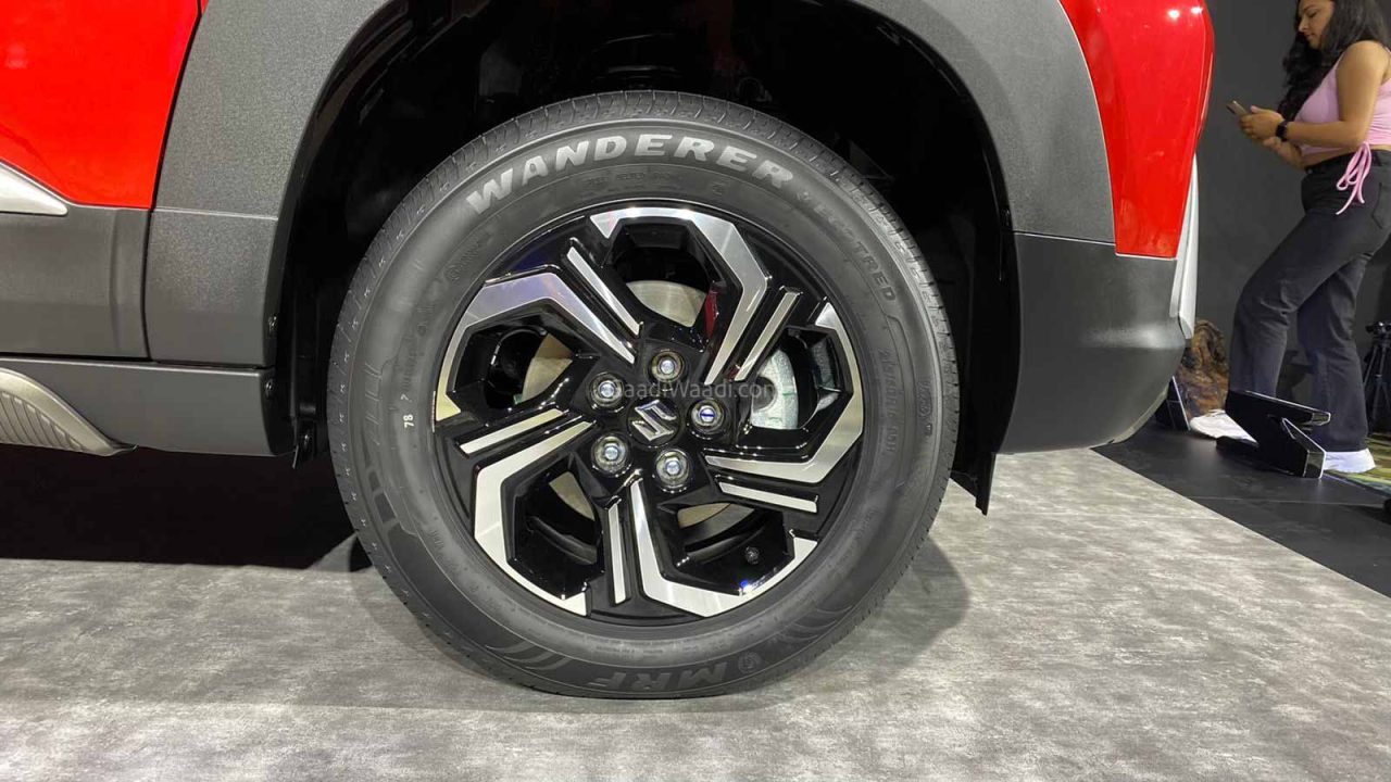 2022 Maruti Suzuki Brezza Wheels