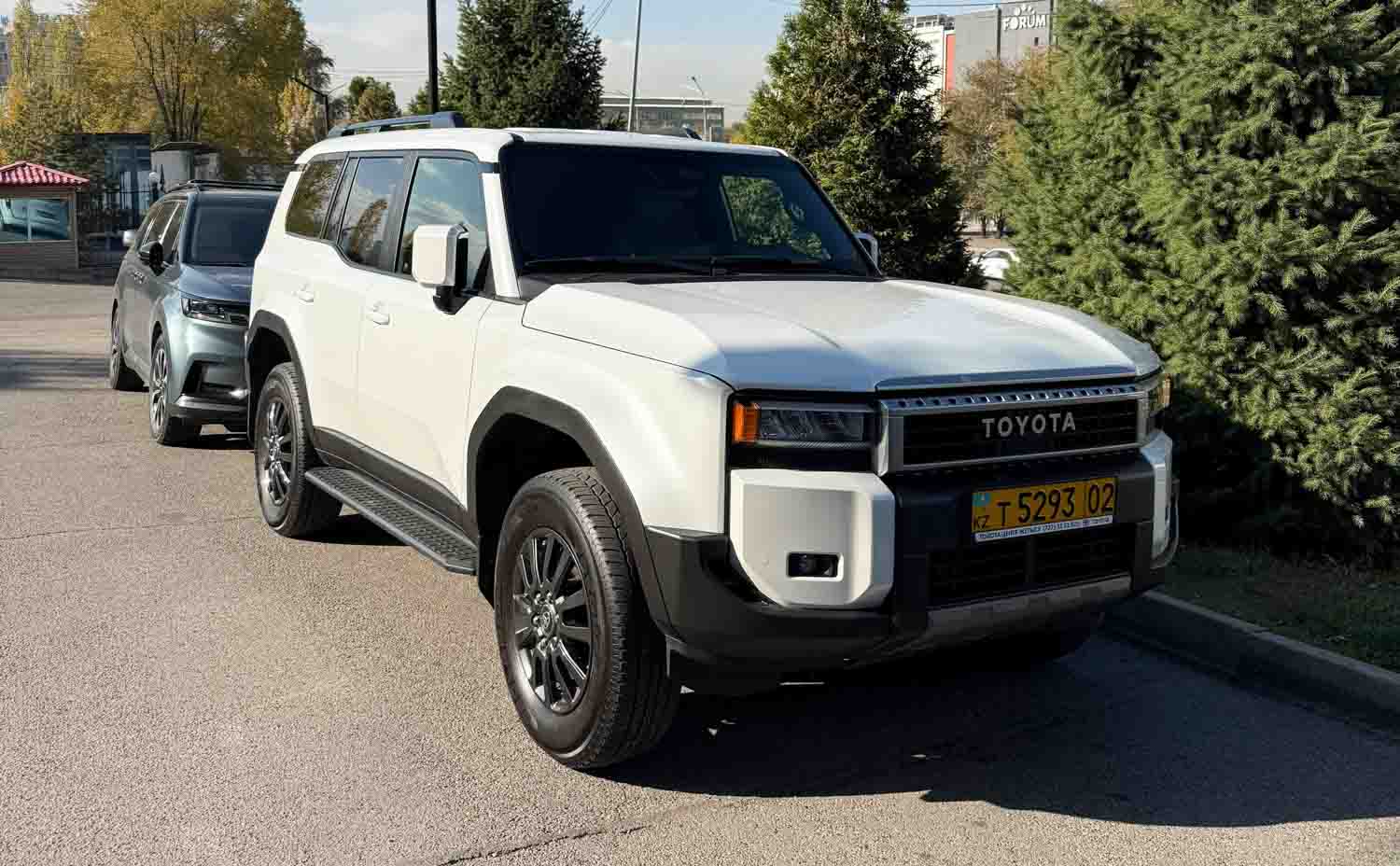 toyota land cruiser prado-3