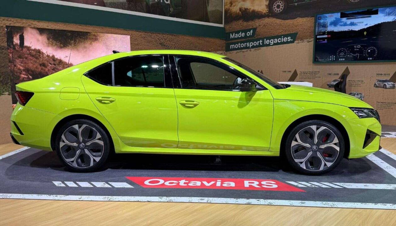 Skoda-Octavia-RS-Auto-Expo-2025-2.jpg