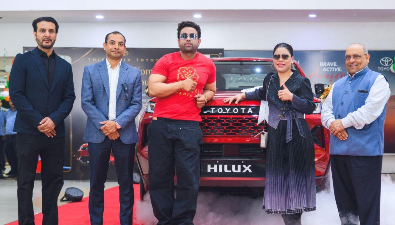 new-2026-toyota-hilux-delivery-india-1.jpg