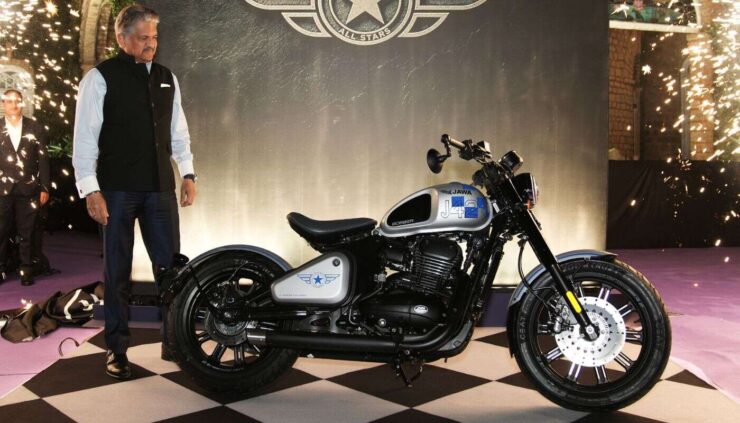 Jawa-All-Stars-42-Bobber-1.jpg