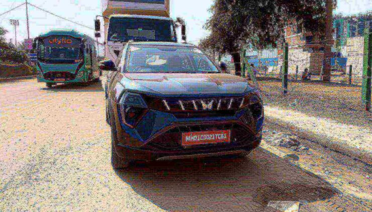 xuv-3xo-cng-front-exterior-youtube-1400x800-final-delivery.jpg